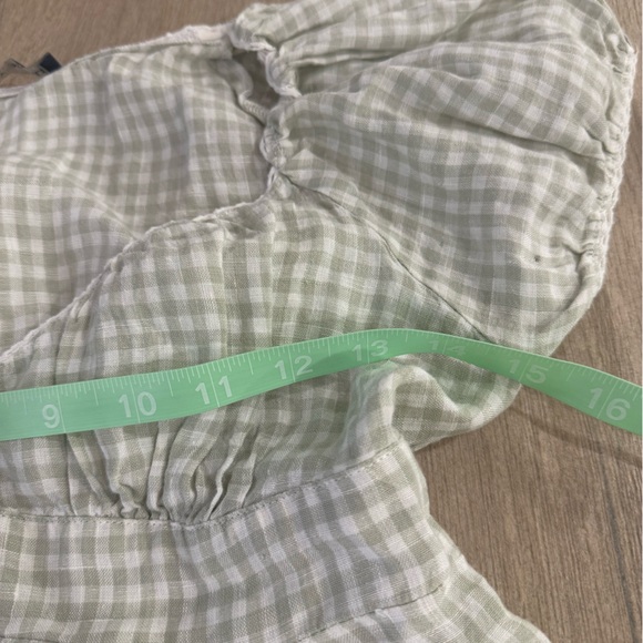 Brandy Melville Blair Top Sage Green White Gingham Puff women’s 100% Linen OS - Picture 3 of 9